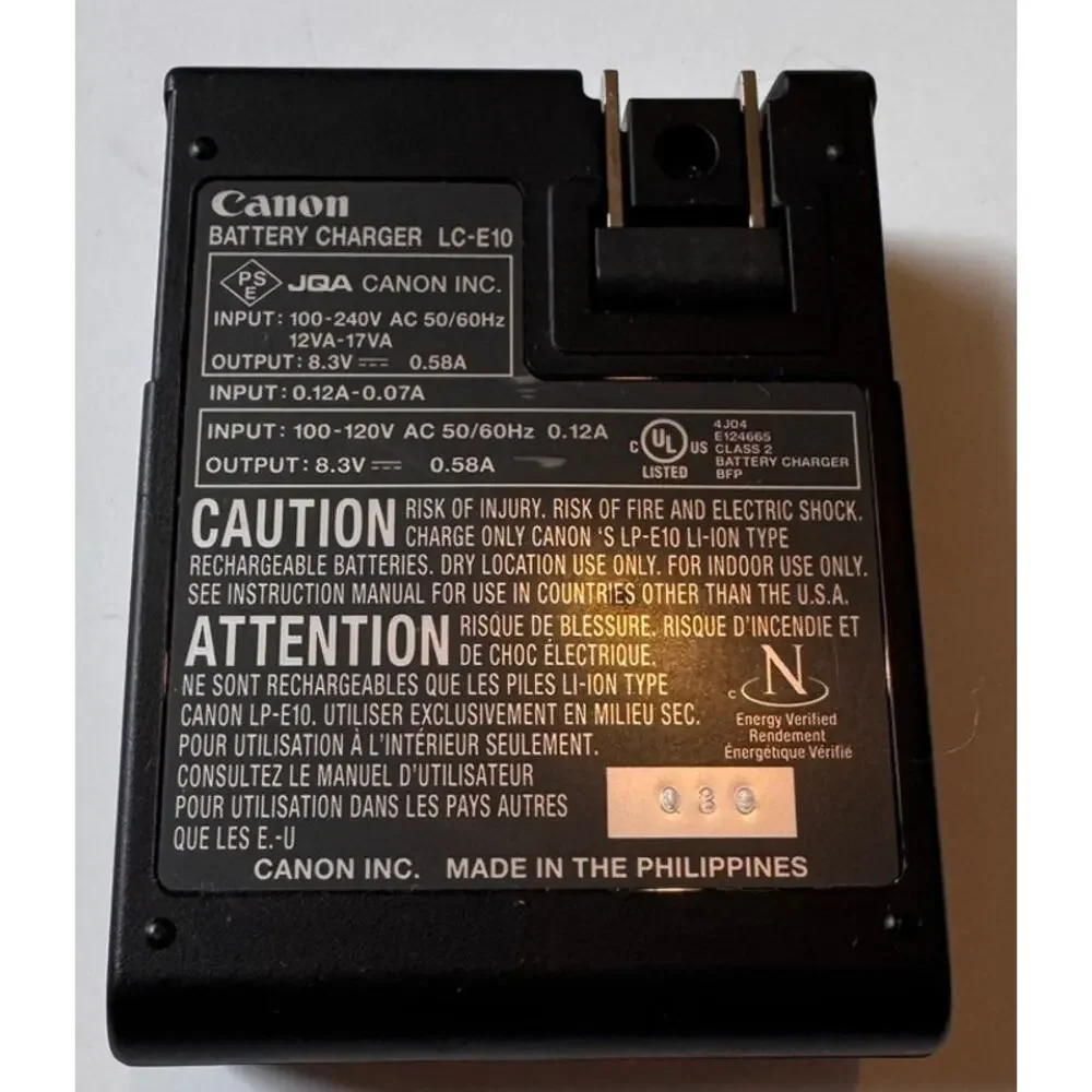 Canon LC-E10 Camera Battery Charger w/7.4V Battery Tested/Works